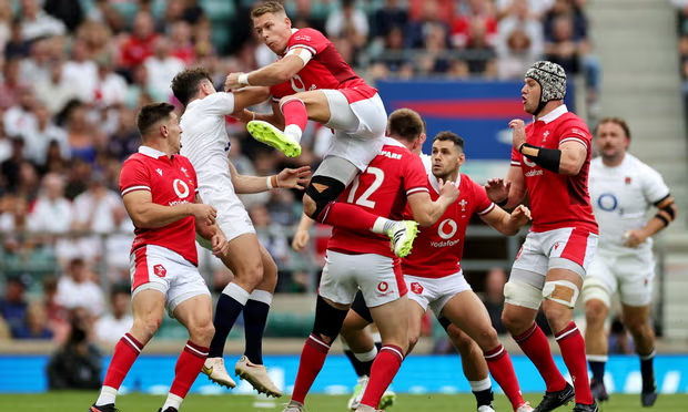 Liam Williams in the air