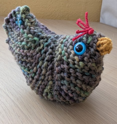 A knitted chick